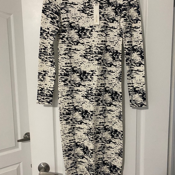 Never been worn midi dress - Picture 6 of 6
